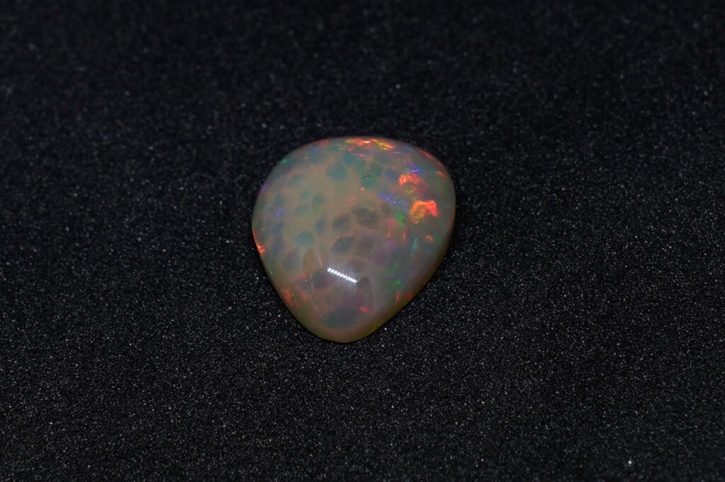 Äthiopischer Welo - Opal Tropfenform Honeycomb