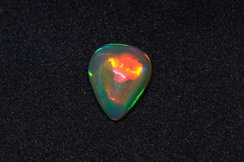 Äthiopischer Welo - Opal Tropfenform